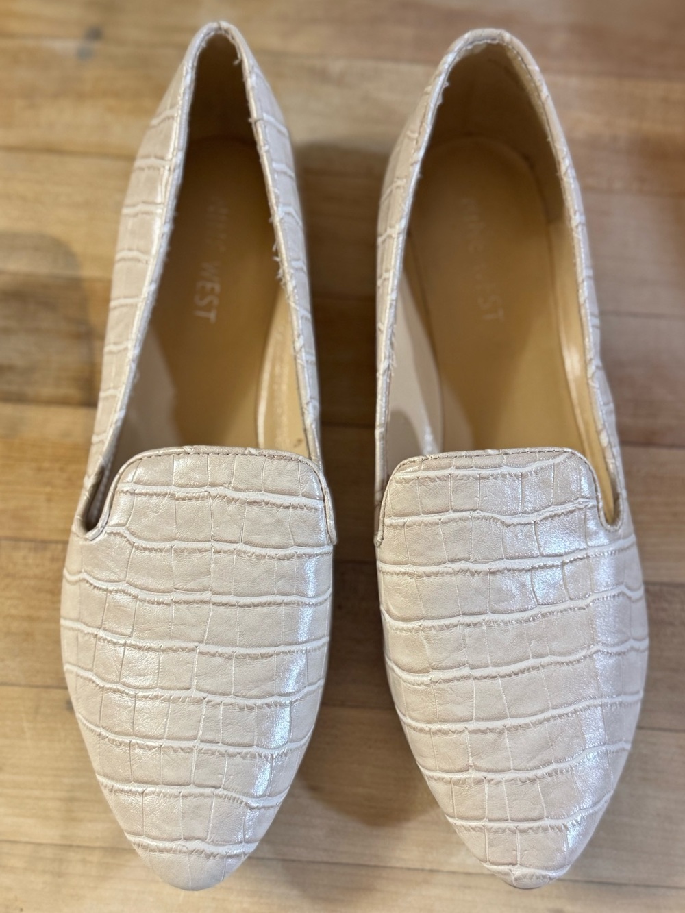 Nine West Haydyn Cream Croc-Embossed Loafers (6)